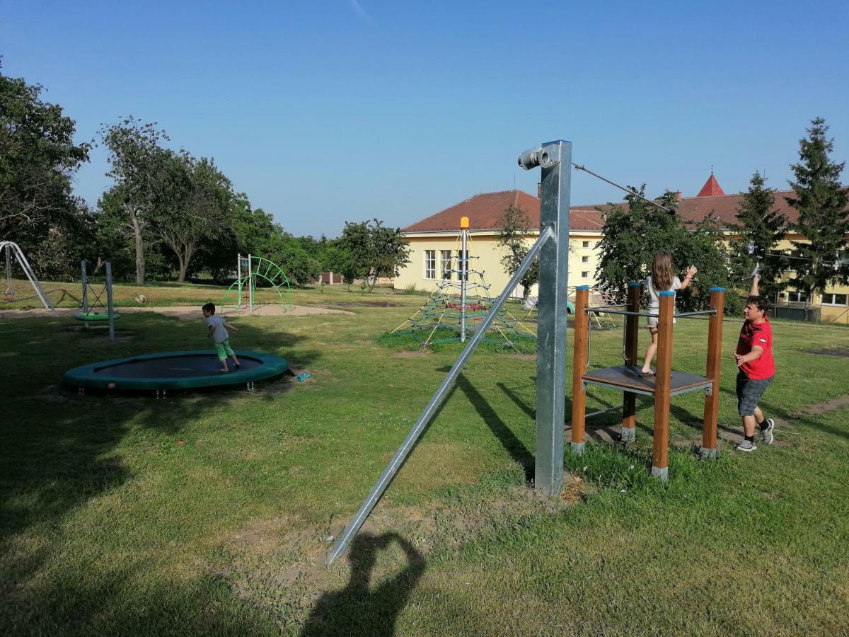 Apartmany Fojtova Studna Sedlec  Bagian luar foto